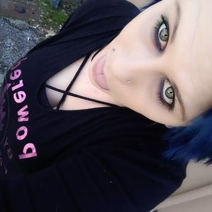 Meet your Posher, Renee